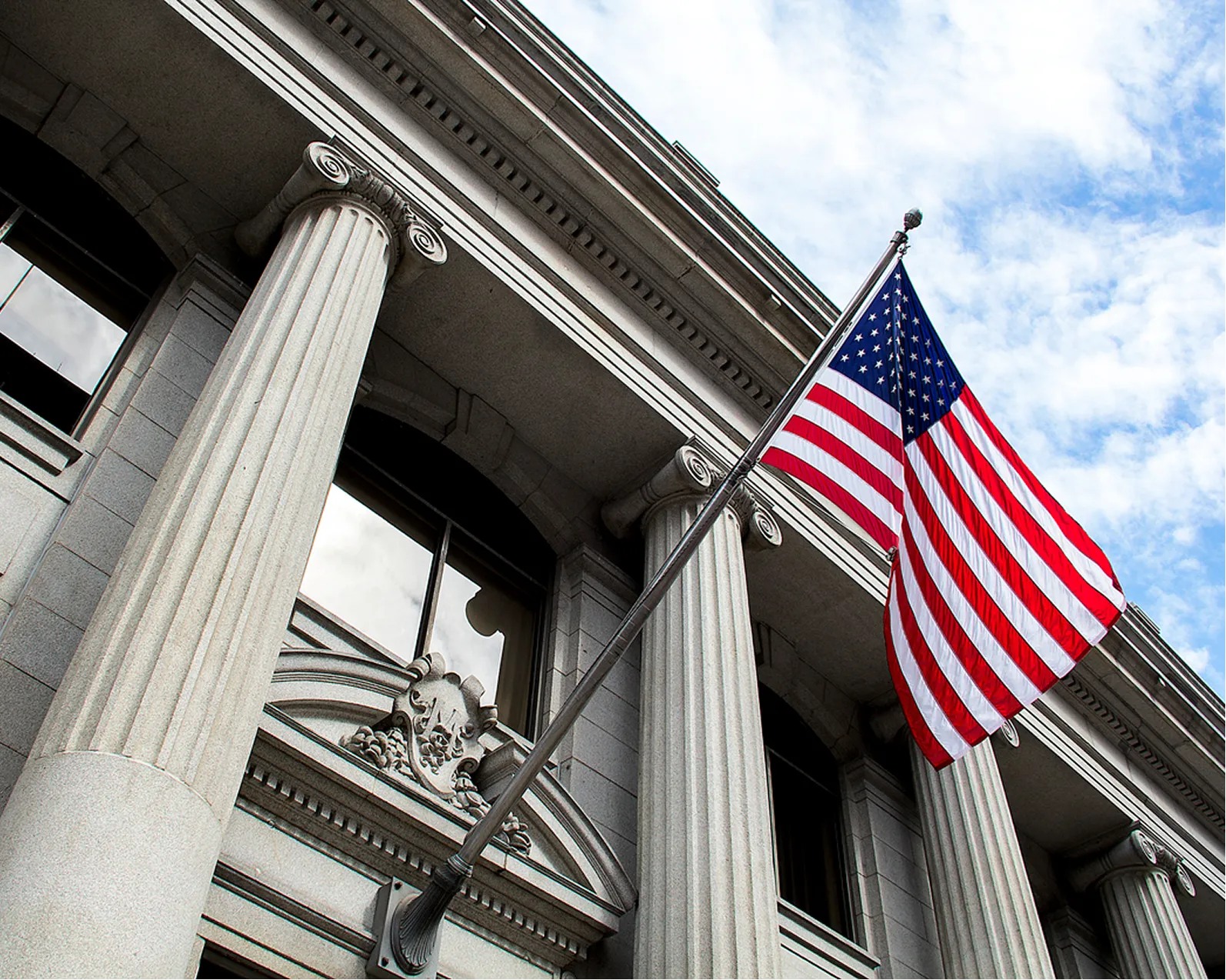 U.S. Citizenship & Immigration Services (USCIS)